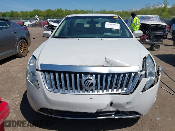 2010 Mercury Milan Premier z VIN 3MEHM0JG7AR644016, wystawiony jako IAAI lot #42214582 z przebiegiem 173 228 mil mil oraz . Historia ofert i sprzedaży dostępna na DreamBid. Obrazek 12.