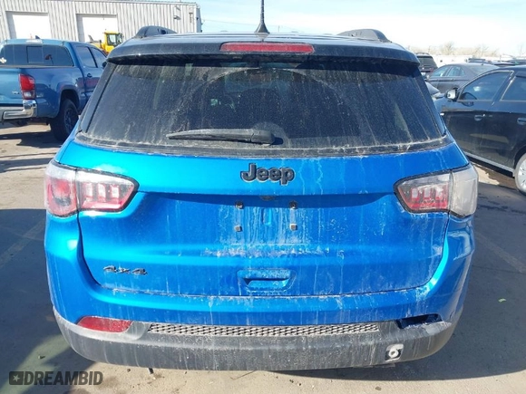 2020 Jeep Compass Latitude with VIN 3C4NJDBBXLT205244, listed as a IAAI auction lot 41395738 with NaN miles. Bid and sale history available at carsss.com. Image 16.