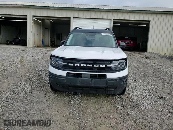 2021 Ford Bronco Sport Outer Banks z VIN 3FMCR9C61MRB07468, wystawiony jako Copart lot #55500605 z przebiegiem 34 586 mil mil oraz Szkoda całkowita • Salvage title. Historia ofert i sprzedaży dostępna na DreamBid. Obrazek 14.