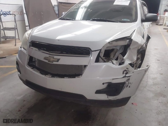 2010 Chevrolet Equinox LS with VIN 2CNALBEWXA6266571, listed as a IAAI auction lot 41835945 with 190,970 mi miles. Bid and sale history available at carsss.com. Image 6.