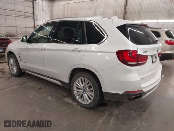 2016 BMW X5 xDrive40e with VIN 5UXKT0C50G0S77165, listed as a IAAI auction lot 40688779 with 110,317 mi miles and . Bid and sale history available at carsss.com. Image 3.