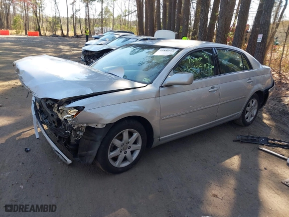 2006 Toyota Avalon XL with VIN 4T1BK36B46U147688, listed as a IAAI auction lot 41886568 with 210,581 mi miles. Bid and sale history available at carsss.com. Image 17.