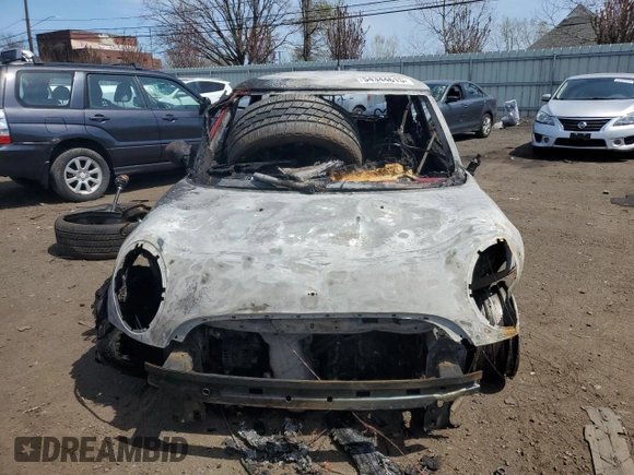 2008 MINI Hardtop with VIN WMWMF33558TT60087, listed as a Copart auction lot 54344615 with Not Provided miles and Non Repairable. Bid and sale history available at DreamBid. Image 5.
