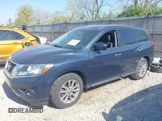 2014 Nissan Pathfinder SV with VIN 5N1AR2MNXEC646983, listed as a IAAI auction lot 42092685 with 143,000 mi miles. Bid and sale history available at carsss.com. Image 2.