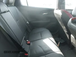 2024 Toyota Prius SE z VIN JTDACACU9R3022803, wystawiony jako IAAI lot #41899408 z przebiegiem 4 374 mil mil oraz . Historia ofert i sprzedaży dostępna na DreamBid. Obrazek 8.