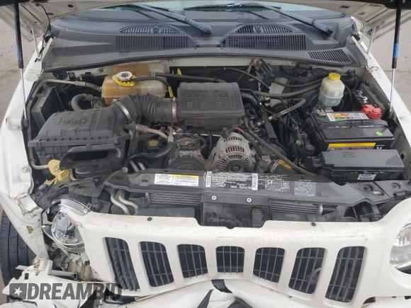 2003 Jeep Liberty Limited with VIN 1J4GK58K83W504657, listed as a Copart auction lot 43963775 with 123,449 mi miles and Salvage Title. Bid and sale history available at carsss.com. Image 12.