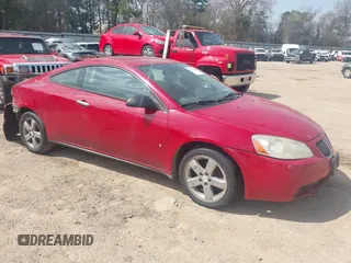 2007 Pontiac G6 GT with VIN 1G2ZH18N774127440, listed as a IAAI auction lot 41800063 with 220,572 mi miles. Bid and sale history available at carsss.com. Image 1.