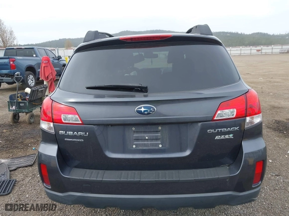 2013 Subaru Outback 2.5i Premium with VIN 4S4BRBGC6D3301186, listed as a IAAI auction lot 42014285 with 81,593 mi miles. Bid and sale history available at carsss.com. Image 16.