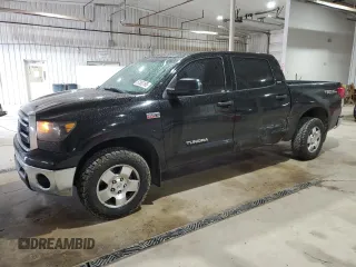 2013 Toyota Tundra z VIN 5TFDY5F15DX317079, wystawiony jako Copart lot #57893185 z przebiegiem 233 513 mil mil oraz Szkoda całkowita • Salvage title. Historia ofert i sprzedaży dostępna na DreamBid. Obrazek 1.