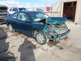 2002 Honda Civic LX with VIN 1HGEM22522L018081, listed as a IAAI auction lot 41329541 with 87,534 mi miles. Bid and sale history available at carsss.com. Image 1.