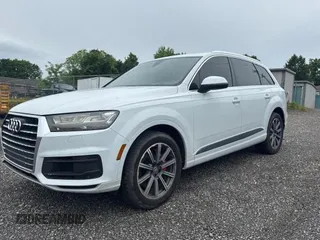 2017 Audi Q7 Premium Plus with VIN WA1LAAF73HD021296, listed as a Copart auction lot 55881465 with 140,164 mi miles and Clean Title. Bid and sale history available at DreamBid. Image 2.