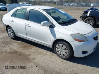 2010 Toyota Yaris with VIN JTDBT4K31A1352451, listed as a IAAI auction lot 41851939 with 147,698 mi miles. Bid and sale history available at carsss.com. Image 1.