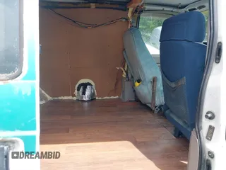 1991 Chevrolet Astro Cargo z VIN 1GBDM19Z7MB202913, wystawiony jako IAAI lot #42363530 z przebiegiem 191 695 mil mil oraz . Historia ofert i sprzedaży dostępna na DreamBid. Obrazek 8.