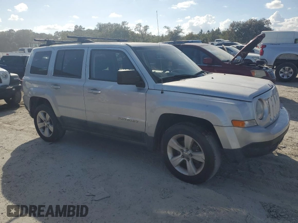 2011 Jeep Patriot Sport with VIN 1J4NF1GB6BD141811, listed as a Copart auction lot 77320484 with 123,966 mi miles and Salvage Title. Bid and sale history available at DreamBid. Image 4.
