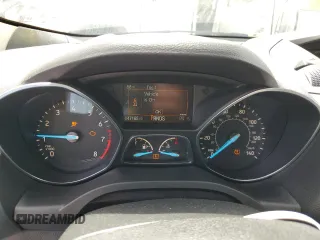 2018 Ford Escape SE with VIN 1FMCU0GD9JUC10886, listed as a Copart auction lot 49405045 with 47,165 mi miles and Clean Title. Bid and sale history available at carsss.com. Image 9.