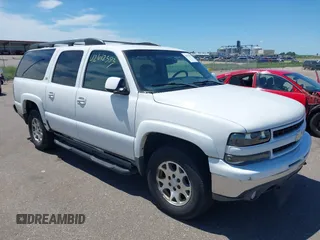 2003 Chevrolet Suburban LT with VIN 3GNFK16Z33G308805, listed as a IAAI auction lot 42612393 with 205,213 mi miles and . Bid and sale history available at DreamBid. Image 1.