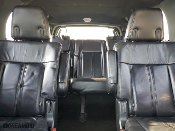 2015 Lincoln Navigator L with VIN 5LMJJ3JT6FEJ01950, listed as a Copart auction lot 49084555 with NaN miles and Clean Title. Bid and sale history available at carsss.com. Image 10.