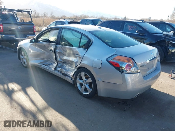 2007 Nissan Altima SL with VIN 1N4BL21E97C151035, listed as a IAAI auction lot 41778250 with Not Provided miles and . Bid and sale history available at DreamBid. Image 3.