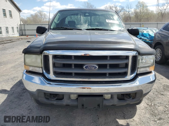 2003 Ford F-250 XL with VIN 1FTNX21L33EB87036, listed as a Copart auction lot 51774135 with 240,245 mi miles and Salvage title. Bid and sale history available at DreamBid. Image 5.