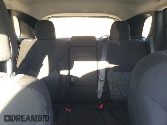 2019 Jeep Cherokee Latitude with VIN 1C4PJLCB3KD286111, listed as a Copart auction lot 49403885 with 94,790 mi miles and Salvage Title. Bid and sale history available at DreamBid. Image 10.