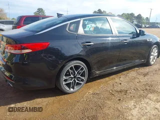 2017 Kia Optima LX with VIN 5XXGT4L33HG141559, listed as a IAAI auction lot 41863912 with 148,250 mi miles. Bid and sale history available at carsss.com. Image 4.