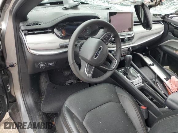 2023 Jeep Compass (RED) Edition с VIN 3C4NJDCN9PT547976, выставлен на аукционе Copart как лот 57993305 с пробегом 13 314 миль миль и На запчасти • Non repairable. История ставок и продаж доступна на DreamBid. Изображение 8.