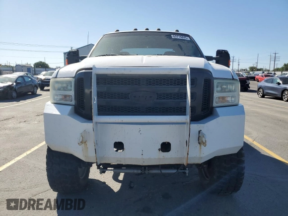 1999 Ford F-350 XL with VIN 1FTSW31F9XED76608, listed as a Copart auction lot 63714845 with 174,610 mi miles and Clean title. Bid and sale history available at DreamBid. Image 5.