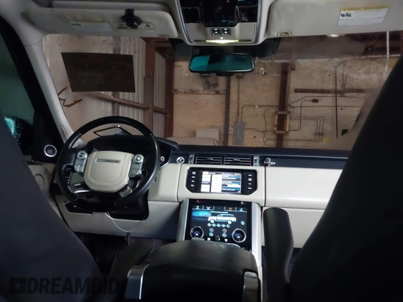 2014 Land Rover Range Rover HSE with VIN SALGS2WF0EA136283, listed as a IAAI auction lot 42161616 with 135,133 mi miles and . Bid and sale history available at DreamBid. Image 17.