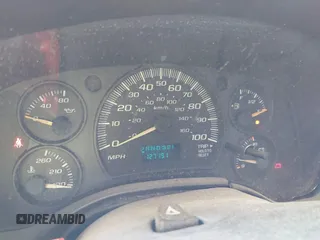 2003 Chevrolet Express Passenger with VIN 1GAHG35U631142890, listed as a IAAI auction lot 42086091 with 127,191 mi miles and . Bid and sale history available at DreamBid. Image 7.