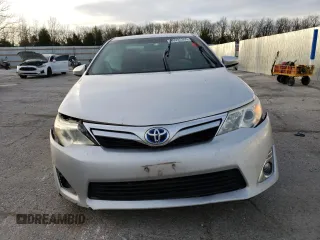 2012 Toyota Camry XLE z VIN 4T1BD1FK5CU046816, wystawiony jako Copart lot #52141865 z przebiegiem 242 479 mil mil oraz Szkoda całkowita • Salvage title. Historia ofert i sprzedaży dostępna na DreamBid. Obrazek 5.