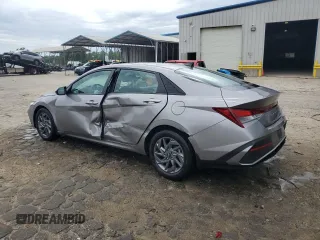 2024 Hyundai Elantra SEL z VIN KMHLM4DG7RU706206, wystawiony jako Copart lot #54076825 z przebiegiem 41 584 mil mil oraz Szkoda całkowita • Salvage title. Historia ofert i sprzedaży dostępna na DreamBid. Obrazek 2.