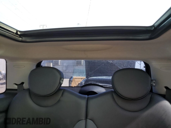 2008 MINI Hardtop with VIN WMWMF33518TT67232, listed as a Copart auction lot 59815525 with 91,572 mi miles and Clean title. Bid and sale history available at DreamBid. Image 10.
