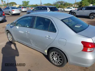 2008 Toyota Yaris with VIN JTDBT923581205640, listed as a IAAI auction lot 41636353 with 102,614 mi miles. Bid and sale history available at carsss.com. Image 12.