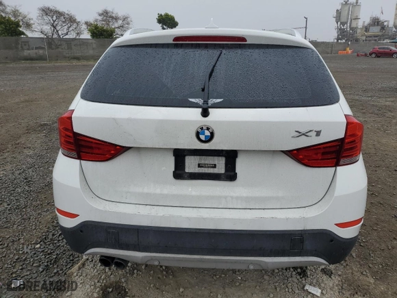 2015 BMW X1 xDrive28i with VIN WBAVL1C5XFVY29256, listed as a Copart auction lot 50906475 with 127,191 mi miles and Salvage Title. Bid and sale history available at carsss.com. Image 6.
