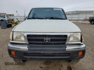 1998 Toyota Tacoma with VIN 4TAWN72N8WZ113174, listed as a Copart auction lot 84641064 with 148,221 mi miles and Salvage Title. Bid and sale history available at DreamBid. Image 5.