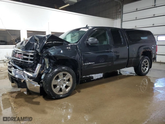 2009 GMC Sierra 1500 SLE with VIN 1GTEK29039Z151082, listed as a Copart auction lot 52008875 with 164,399 mi miles and Clean Title. Bid and sale history available at carsss.com. Image 1.