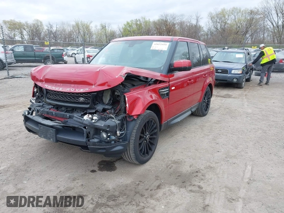 2013 Land Rover Range Rover Sport HSE z VIN SALSF2D40DA769848, wystawiony jako IAAI lot #42032959 z przebiegiem 144 204 mil mil oraz . Historia ofert i sprzedaży dostępna na DreamBid. Obrazek 2.