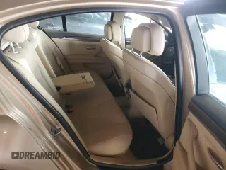 2012 BMW 5 Series 528i z VIN WBAXG5C50CDW85402, wystawiony jako Copart lot #56909125 z przebiegiem Nie podano mil oraz Czysty tytuł • Clean title. Historia ofert i sprzedaży dostępna na DreamBid. Obrazek 10.