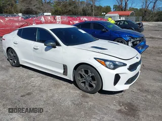 2020 Kia Stinger GT-Line with VIN KNAE15LA3L6081076, listed as a IAAI auction lot 41649606 with 7,800 mi miles. Bid and sale history available at carsss.com. Image 1.