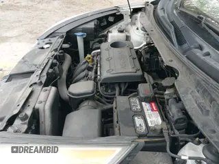 2011 Hyundai Tucson Limited with VIN KM8JU3AC5BU202990, listed as a IAAI auction lot 42253236 with 195,349 mi miles and . Bid and sale history available at DreamBid. Image 19.