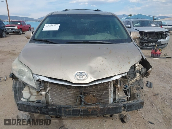 2013 Toyota Sienna XLE AAS with VIN 5TDYK3DC1DS333877, listed as a IAAI auction lot 40481401 with 183,658 mi miles and . Bid and sale history available at carsss.com. Image 13.