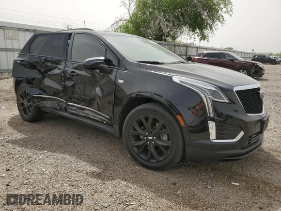 2020 Cadillac XT5 Sport AWD with VIN 1GYKNGRS7LZ189862, listed as a Copart auction lot 48987525 with 67,623 mi miles and Salvage title. Bid and sale history available at DreamBid. Image 4.