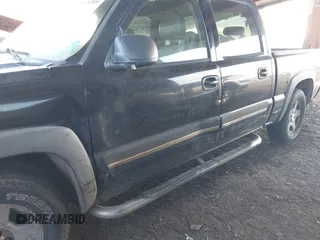 2005 Chevrolet Silverado 1500 LS with VIN 2GCEC13T951113384, listed as a IAAI auction lot 41685589 with 237,746 mi miles and . Bid and sale history available at DreamBid. Image 6.
