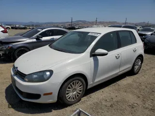 2013 Volkswagen Golf w/Conv z VIN WVWDB7AJ1DW133364, wystawiony jako Copart lot #59625535 z przebiegiem 183 377 mil mil oraz Czysty tytuł • Clean title. Historia ofert i sprzedaży dostępna na DreamBid. Obrazek 1.