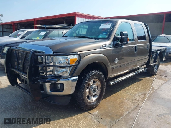 2015 Ford F-250 Lariat z VIN 1FT7W2BT8FED53078, wystawiony jako IAAI lot #41957641 z przebiegiem 305 396 mil mil oraz . Historia ofert i sprzedaży dostępna na DreamBid. Obrazek 20.
