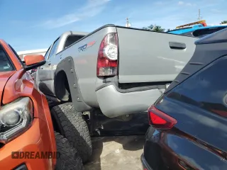 2005 Toyota Tacoma PreRunner with VIN 5TEKU72N95Z121406, listed as a Copart auction lot 82873104 with 0 mi miles and Non Repairable. Bid and sale history available at carsss.com. Image 2.