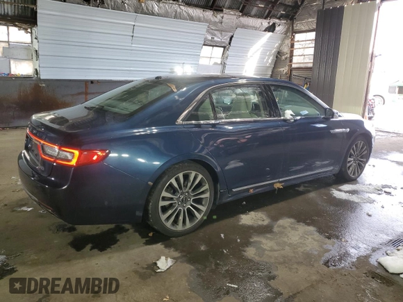 2017 Lincoln Continental Reserve with VIN 1LN6L9NP9H5610582, listed as a Copart auction lot 82686464 with 109,712 mi miles and Clean Title. Bid and sale history available at carsss.com. Image 3.
