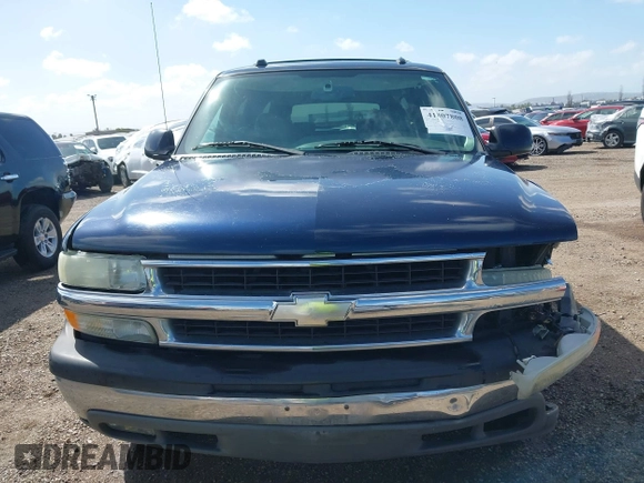 2004 Chevrolet Suburban LT with VIN 3GNEC16T24G290321, listed as a IAAI auction lot 41807808 with 176,964 mi miles. Bid and sale history available at carsss.com. Image 12.