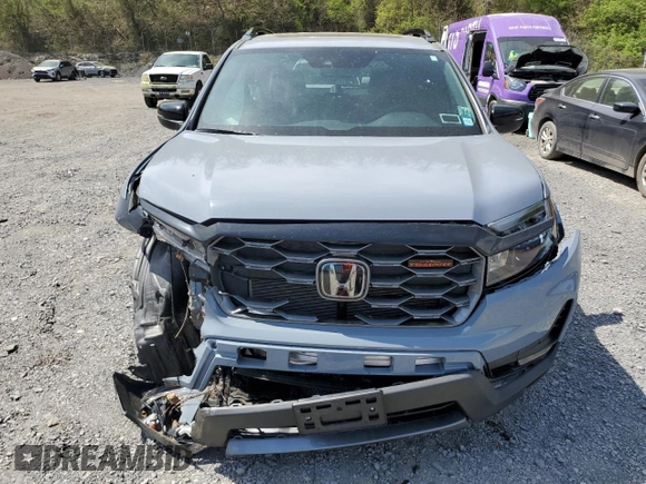 2023 Honda Passport TrailSport with VIN 5FNYF8H65PB040191, listed as a Copart auction lot 54735295 with Not provided miles and Salvage title. Bid and sale history available at DreamBid. Image 5.
