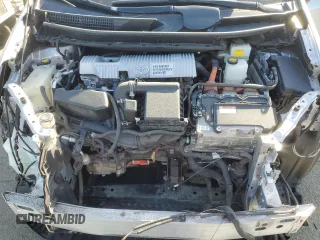 2014 Toyota Prius Two z VIN JTDZN3EU6E3321570, wystawiony jako Copart lot #52747505 z przebiegiem 150 740 mil mil oraz Szkoda całkowita • Salvage title. Historia ofert i sprzedaży dostępna na DreamBid. Obrazek 11.